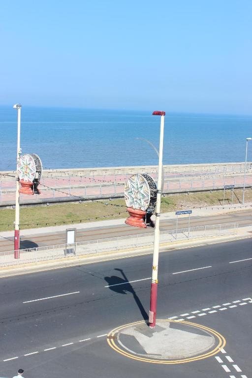 The Colwyn Hotel - Near Pleasure Beach Блекпул Стая снимка