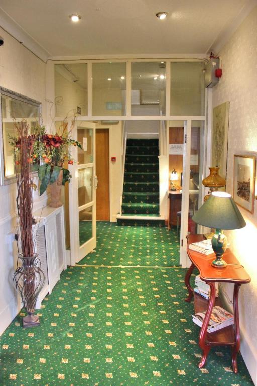 The Colwyn Hotel - Near Pleasure Beach Блекпул Екстериор снимка