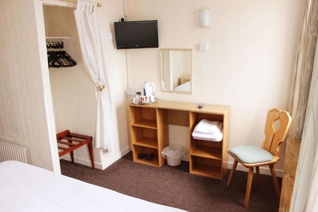 The Colwyn Hotel - Near Pleasure Beach Блекпул Екстериор снимка
