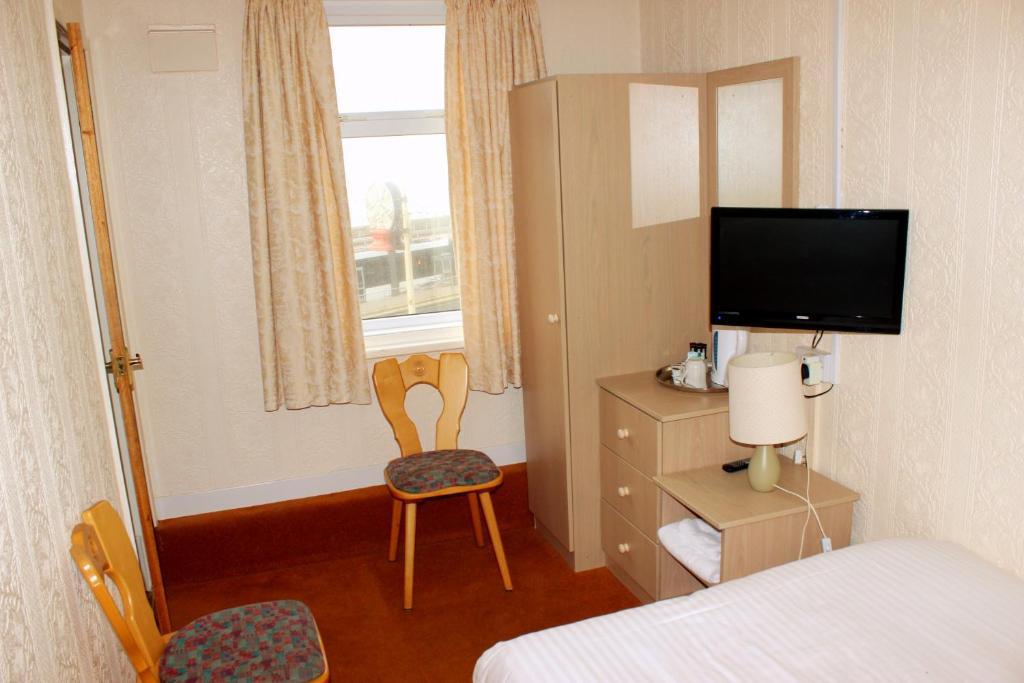 The Colwyn Hotel - Near Pleasure Beach Блекпул Екстериор снимка