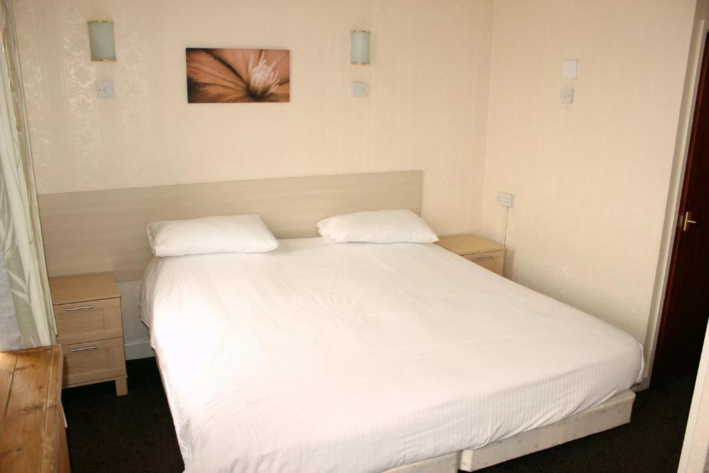 The Colwyn Hotel - Near Pleasure Beach Блекпул Екстериор снимка
