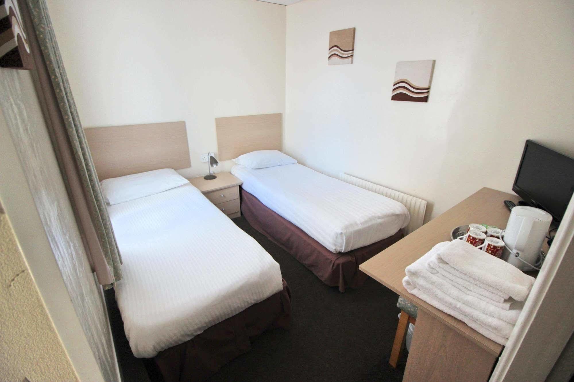 The Colwyn Hotel - Near Pleasure Beach Блекпул Екстериор снимка